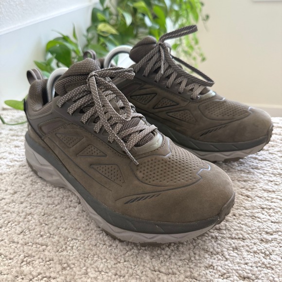 HOKA ONE ONE Challenger Low GORE-TEX Women SNEAKERS 8.5 Wide HIKING LEATHER - Picture 1 of 10